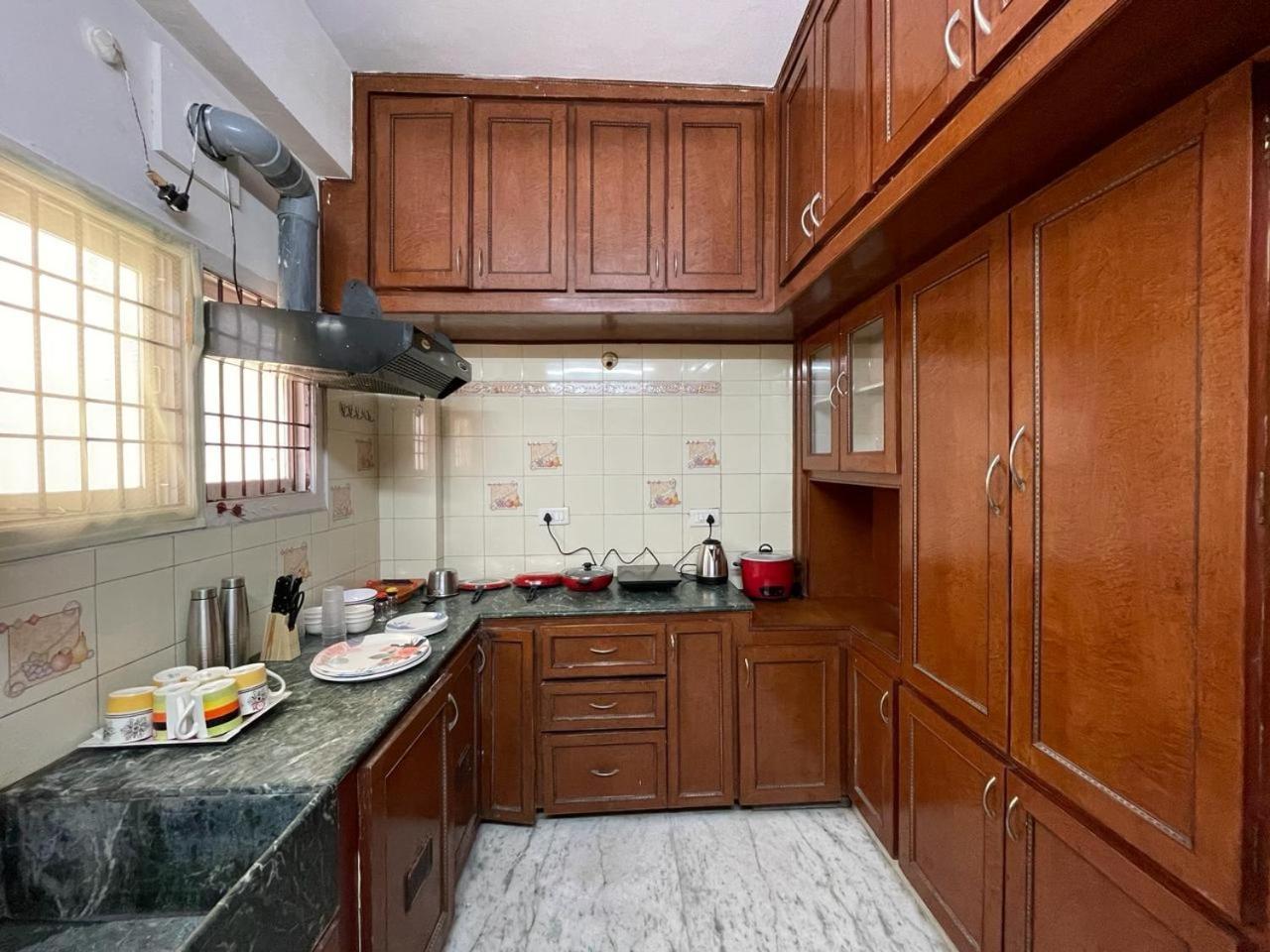 Servostay 5 Fully Furnished 2 Bhk Flats In Mvp Colony, Vizag Visákhapatnam Kültér fotó