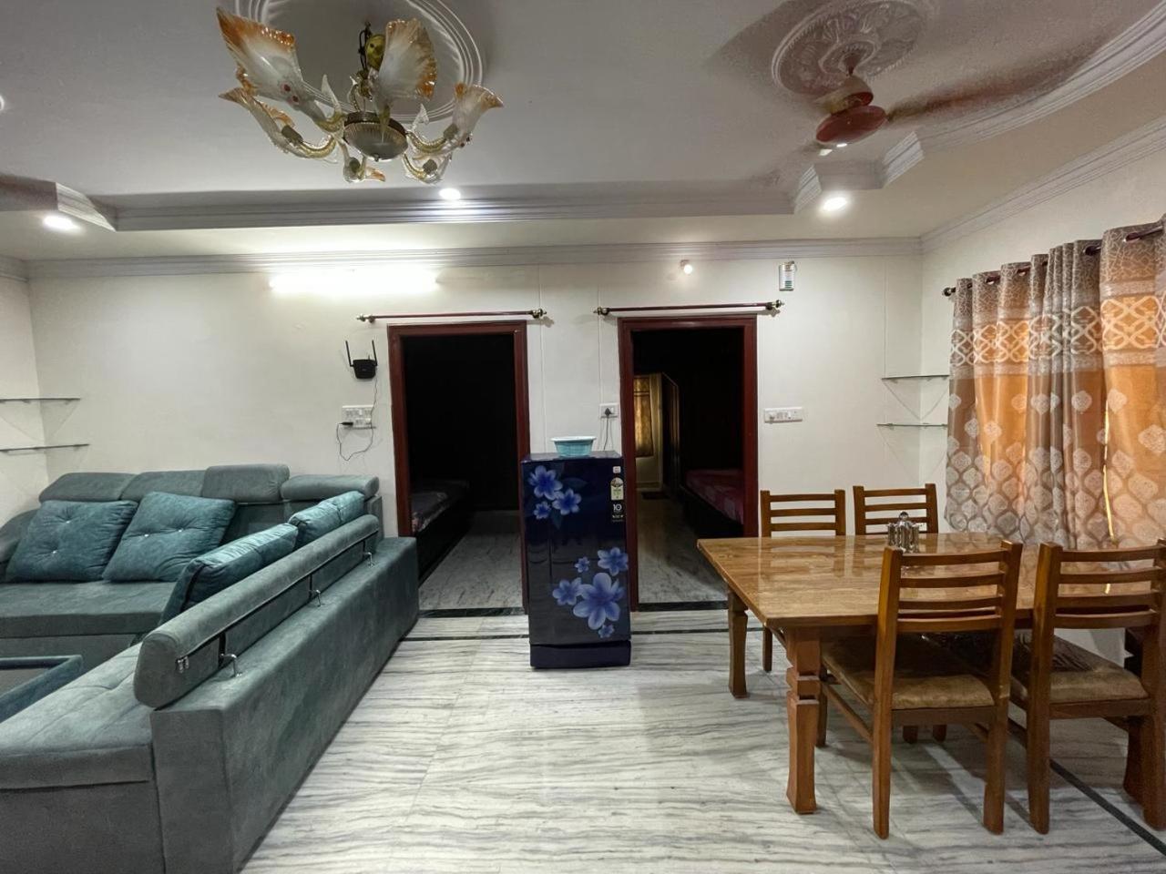 Servostay 5 Fully Furnished 2 Bhk Flats In Mvp Colony, Vizag Visákhapatnam Kültér fotó